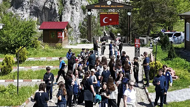 Kanyonlarıyla Ünlü İlçeye Arife Günü Yoğunluğu
