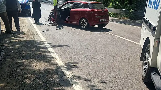 Karabük-Bartın Yolunda Kaza: 2 Yaralı