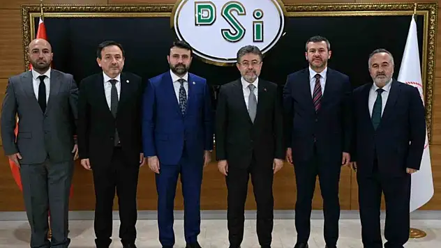 Karabük Heyeti Bakan Kacır Ve Bakan Yumaklı iİe Görüştü
