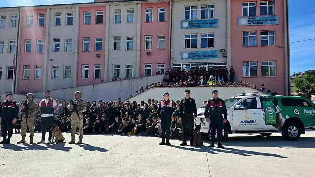 Örencilere Hayvan Sevgisi Eğitimi