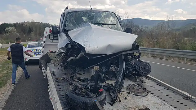 Karabük-Kastamonu Yolunda Kaza: 3 Yaralı