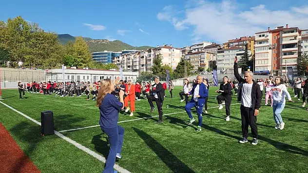 Karabük'te 'Dünya Yürüyüş Günü' Etkinliği Düzenlendi