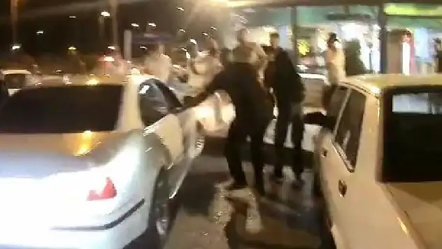 Karabük'te 'yan bakma' tartışması yumruklu kavgaya dönüştü
