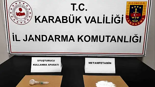 Karabük'te 70 Adet Sentetik Ecza Hap Ele Geçirildi