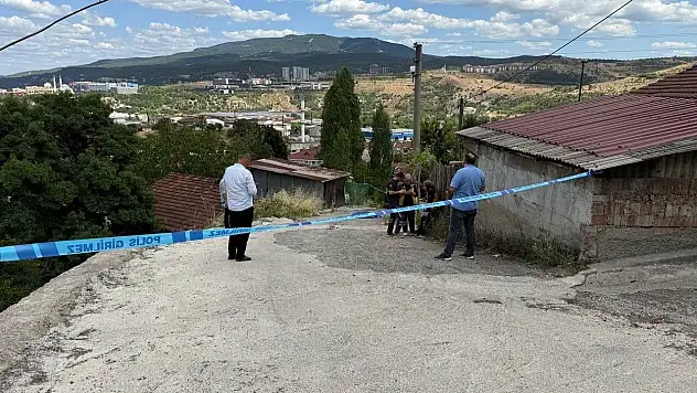 Başını Yere Çarpan Kişi Hayatını Kaybetti