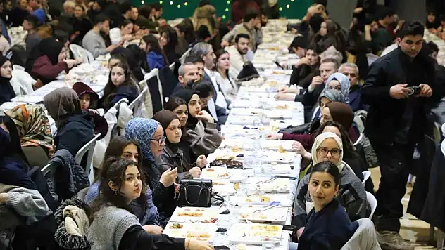 Karabük'te Gençler İftar Programında Buluştu