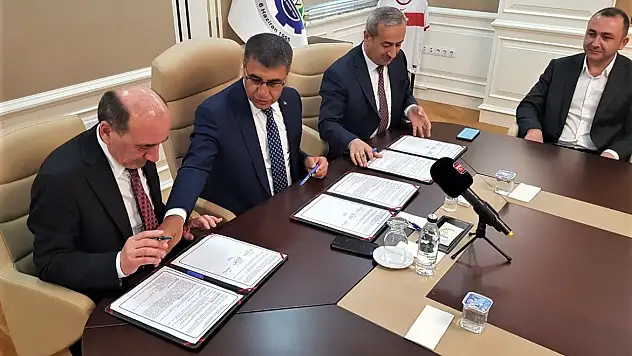 Karabük'te imzalar atıldı