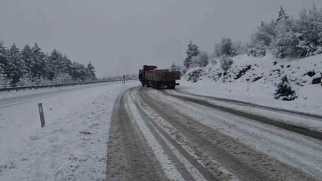 Kar Yağışı Zor Anlar Yaşattı