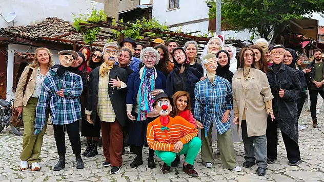 Karabük'te kukla gösterisi