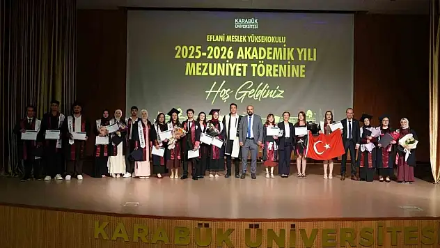 Karabük'te meslek yüksekokullarında mezuniyet coşkusu