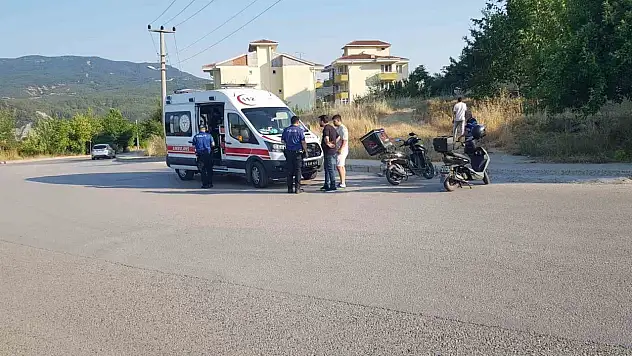 Karabük'te Motosiklet Devrildi: 2 Yaralı