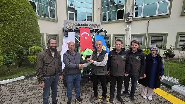Karabük'te ORKÖY Desteğiyle İlk Traktör Teslim Edildi