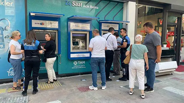 Polislerden, Telefon Dolandırıcılığına Karşı Bilgilendirme