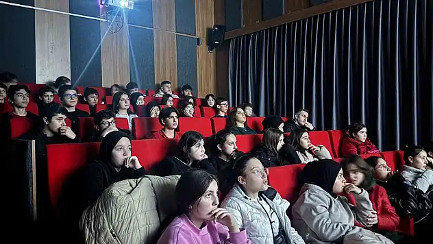 Karabük'te Ücretsiz Sinema Günleri Başladı
