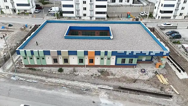 Karabük'te yeni anaokulu inşaatı sürüyor