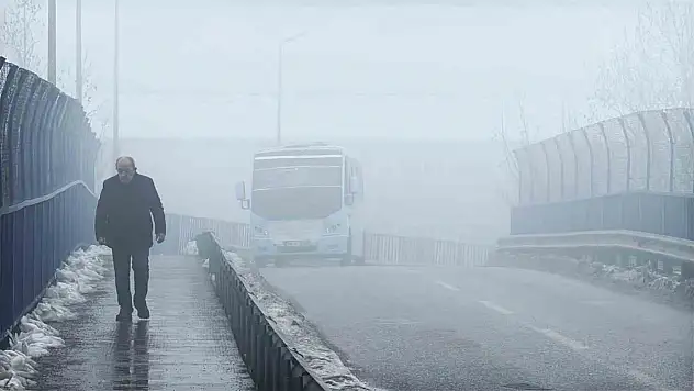 Karabük'te Yoğun Sis Görüş Mesafesini Düşürdü