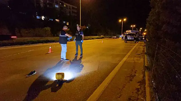 Karabük'te Yolun Karşısına Geçerken Otomobilin Çarptığı Genç Hayatını Kaybetti