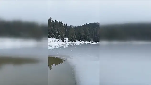 Karabük'teki Eğriova Göleti Buz Tuttu