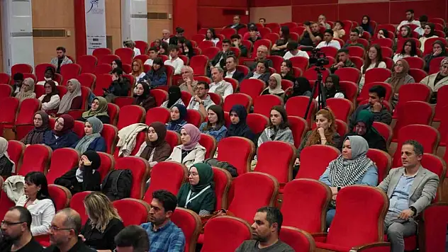 'Gazze'de Çocuk Olmak' Paneli Düzenlendi