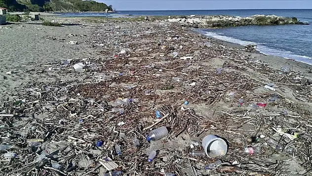 Karadeniz'deki Çöp Varlığı Ve Çevresel Etkileri İnceleniyor