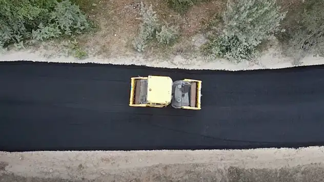 Karadonu'da Asfalt Çalışmaları Sürüyor