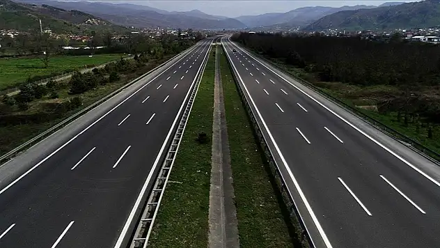 Karayollarında 'Akıllı' Ve 'Güvenli' Dönüşüm Atağı