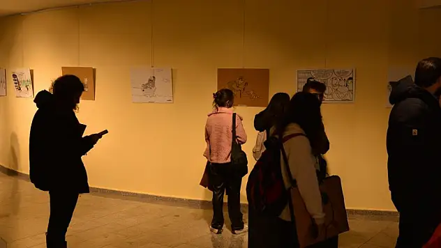 Karikatür Sergisi Sanatseverlerle Buluştu
