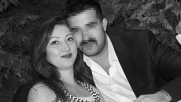 Karısını Bıçaklayarak Öldürüp Sokağa Attı!