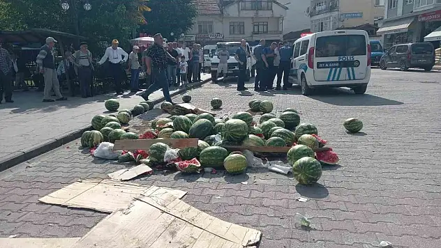 Karpuz Satışına İzin Verilmeyen Vatandaş Sinir Krizi Geçirdi