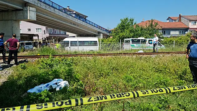karşıya geçmek isteyen kadına yük treni çarptı