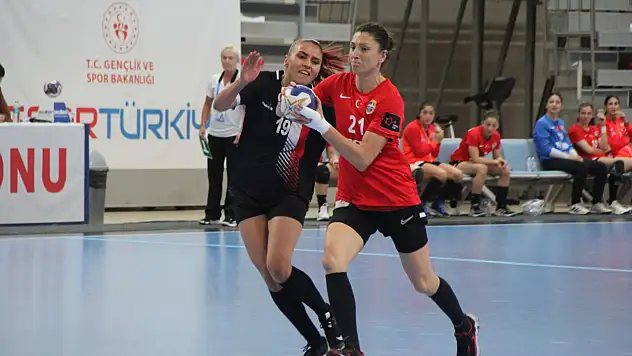 Kastamonu Belediyespor'dan 4'te 4