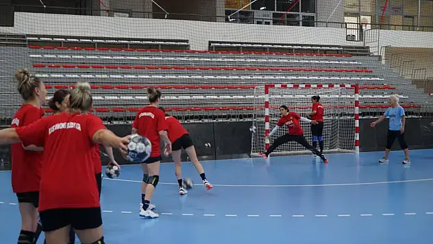 Kastamonu Belediyespor, hazırlıklarını sürdürüyor