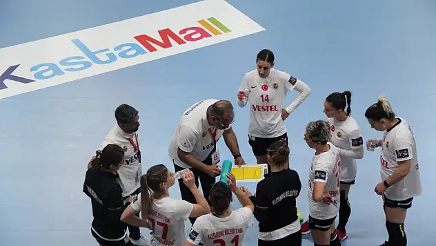 Kastamonu Belediyespor, şampiyonluk için Antalya'da