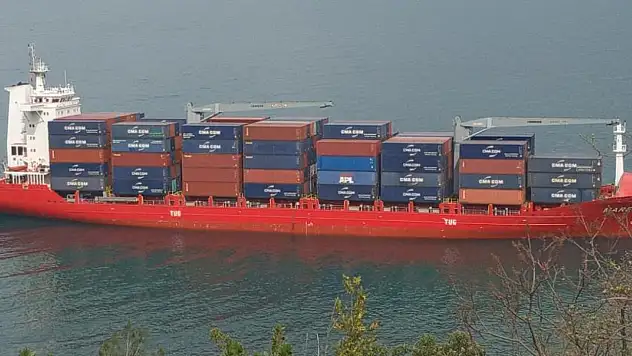 Kastamonu Cide'de gemiyi kurtarma çalışmaları sürüyor
