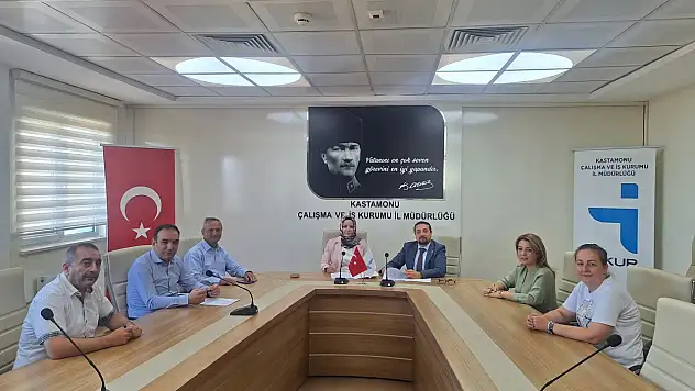 Kastamonu'da 25 Kişiye Eczacı Yardımcılığı Eğitimi Verilecek