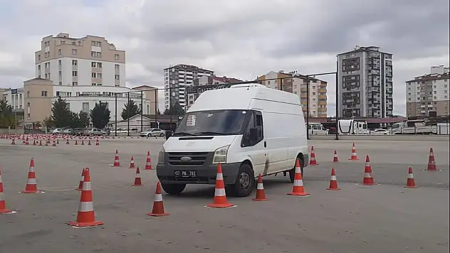 Kastamonu'da Ambulans Sürüş Güvenliği Eğitimi Başarıyla Tamamlandı