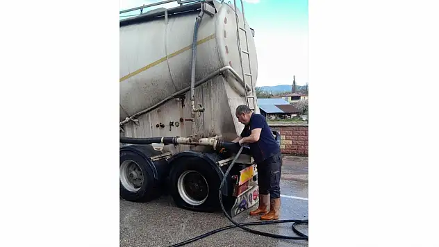Kastamonu'da beton tankerinde yangın çıktı