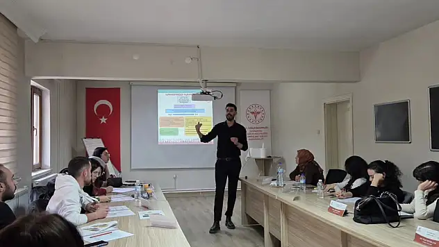 Kastamonu'da Çocuklarda İleri Yaşam Desteği Eğitimi Tamamlandı
