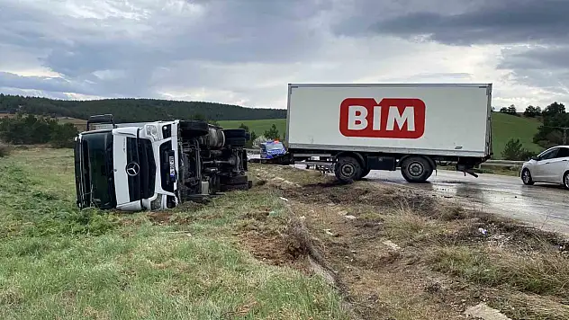 Kastamonu'da Kamyon Devrildi