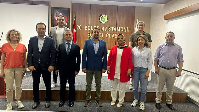 Kastamonu'da Eczacılık Sektörüne Yönelik İş Birliği Görüşmesi