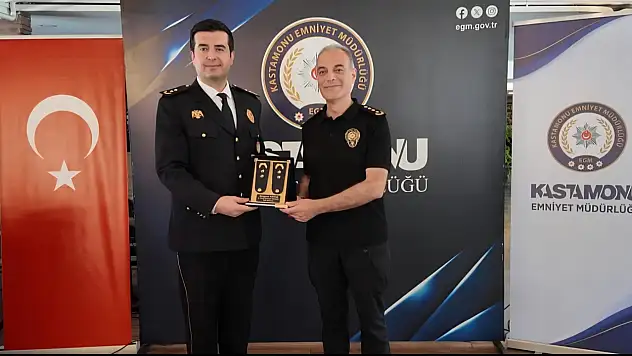 Kastamonu'da Emniyet Personeli İçin Rütbe Terfi Töreni Düzenlendi