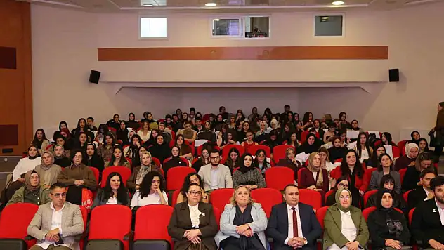 Kastamonu'da Geleceğin Diyetisyenleri Beyaz Önlüklerini Giydi