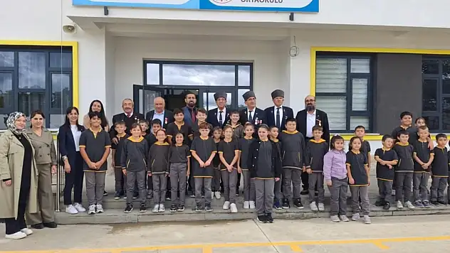 Kastamonu'da Öğrenciler, Gaziler Ve Şehit Yakınlarıyla Bir Araya Geldi