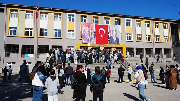 Kastamonu'da Bursluluk Sınavı Heyecanı Başladı