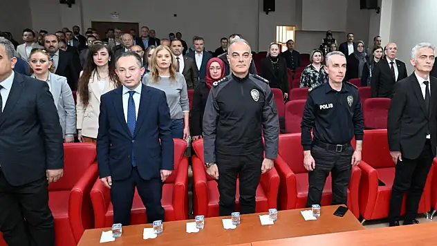Kastamonu'da Okul Müdürleriyle Güvenlik Toplantısı