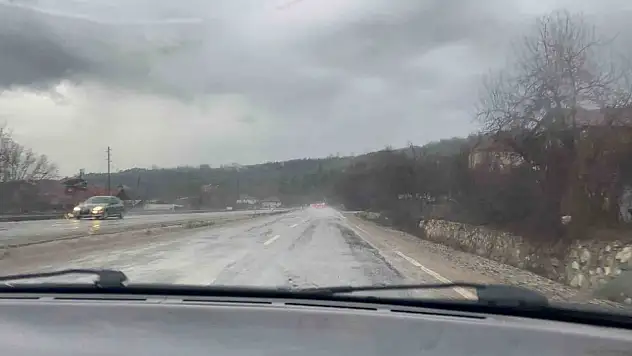 Kastamonu'da Sağanak Yağış Sürücülere Zor Anlar Yaşattı