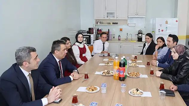 Kastamonu İl Milli Eğitim Müdürü Hasan Gümüş, Araç'ta Öğretmenlerle Buluştu