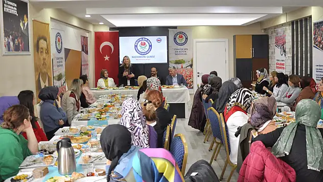 Kastamonu Milletvekili adayı Ekmekci'den 'kadın' vurgusu
