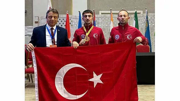 Kastamonu'nun Gururu Küçükoğlu, Gürcistan'da İstiklal Marşı'nı Dinletti!