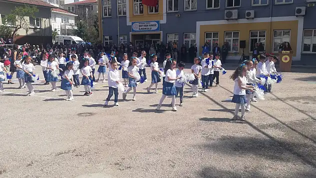 Kastamonu'nun İlçelerinde 23 Nisan Bayramı Kutlandı